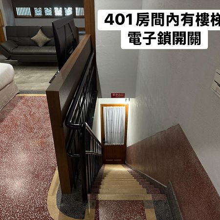 璿 旅 Syuan Hotel Tainan Bagian luar foto