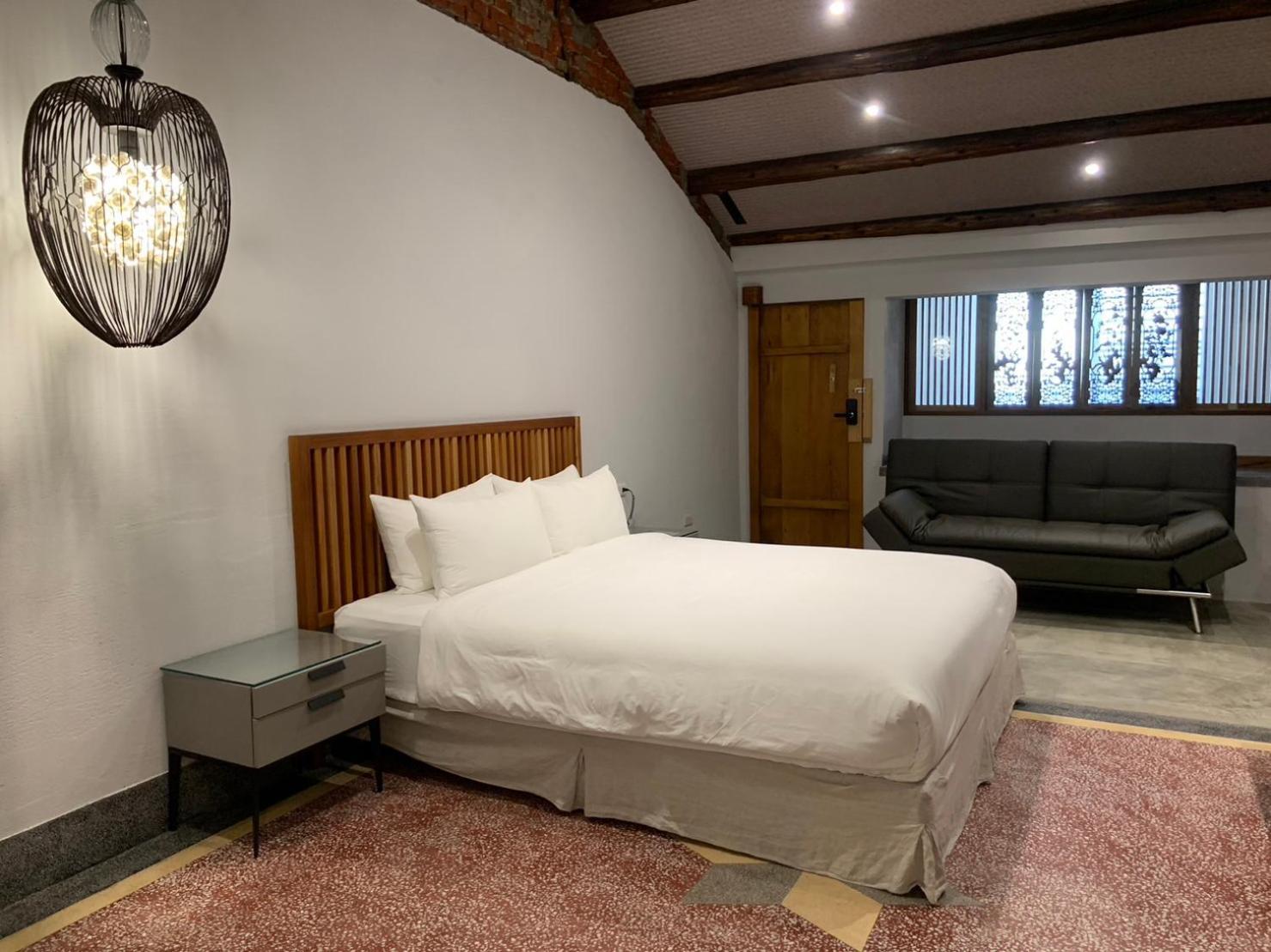 璿 旅 Syuan Hotel Tainan Bagian luar foto
